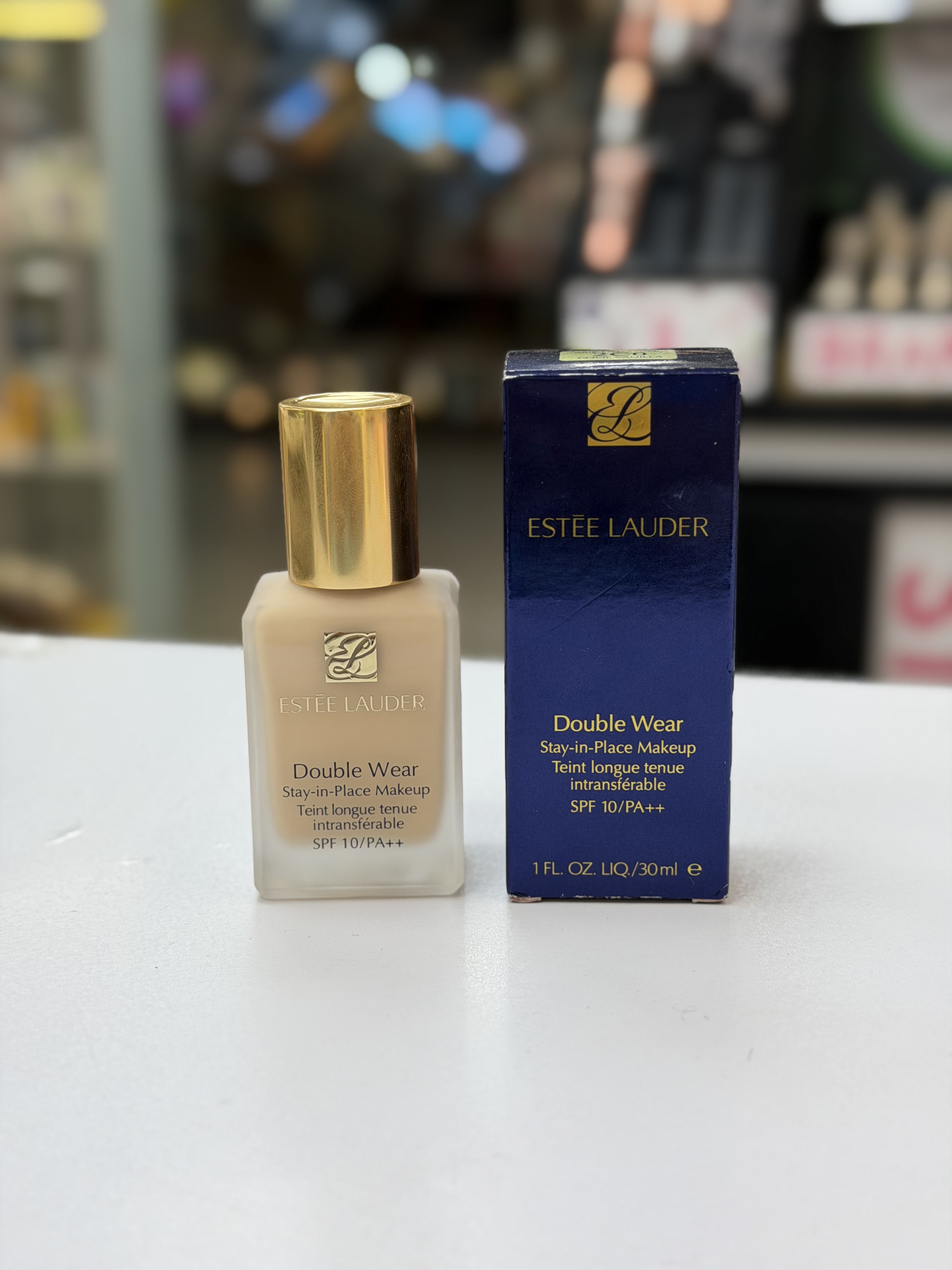 کرم‌پودر استی لادر مدلDouble wear